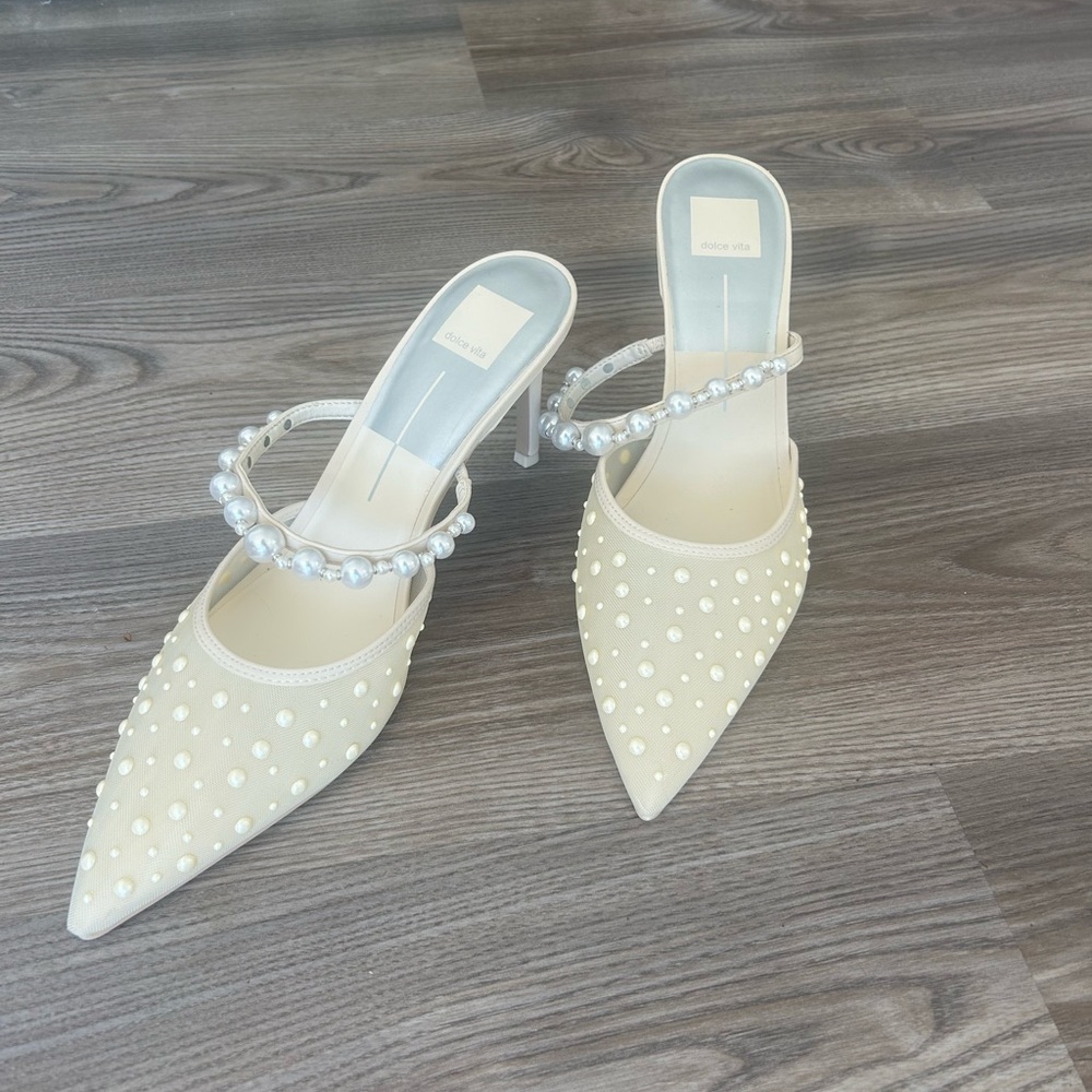 Dolce Vita womens Katik Pearl